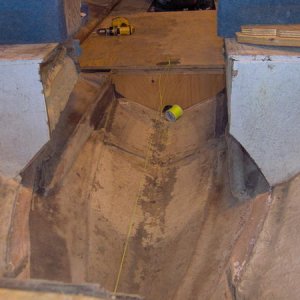 rear half in, need to add frt gussets and floor is goin in smooth