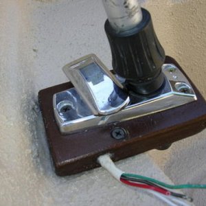 Stern Light mod. A reproduction stern light for this year Whaler is very expensive. I decided to make my own base with parts I got when retrieving the