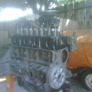 Engine w/exhaust mainfold