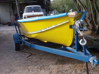 flotation and splash rail in one