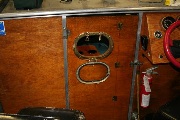 porthole open