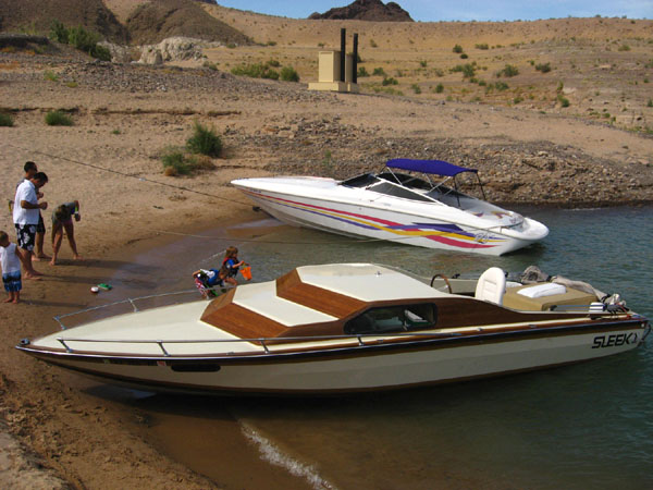 sandy beach, Lake Mead NV ....thats a 27ft eliminator in the background