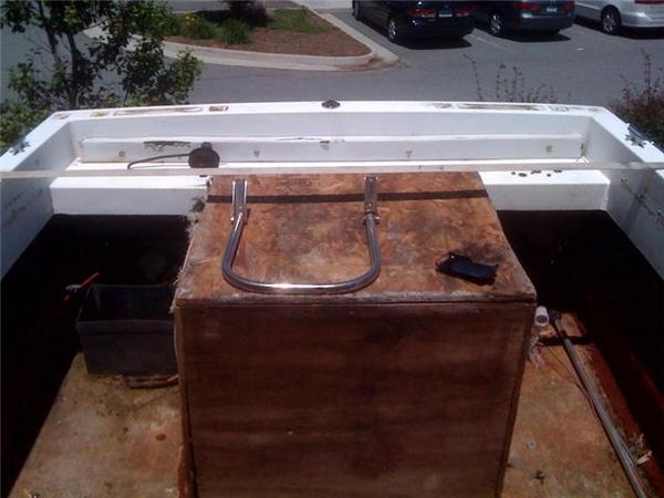 Tore everything out, wood from seatcovers fell apart in your hands, carpet is out, now clean it and start on the build-up.
Found some nice Jump seats 