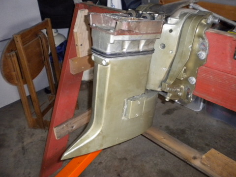 Very clean engine for the year, no salt water use. Not bad for $100.00!