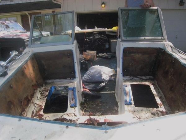 Who wants to ride on the bow anyway!